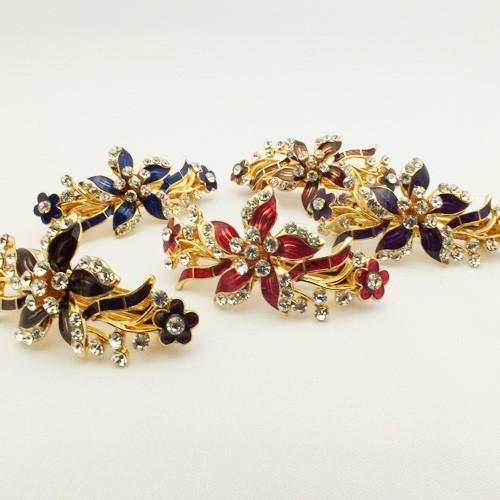 ヘアアクセサリー ヘアクリップ スワロスキー バレッタ レディースガールズ フラワー５色のヘアバレッタ　 | SWAROVSKI