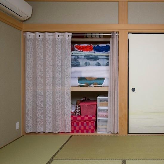 アコーディオンカーテン 押入れ用 取付簡単 ２枚組 C はぴねす Net 通販 Yahoo ショッピング