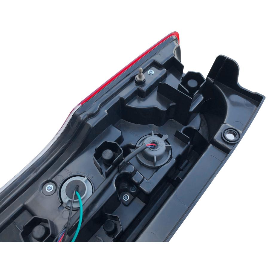 日産 NV350 キャラバン E26系 後期用 ファイバーLEDテールランプ