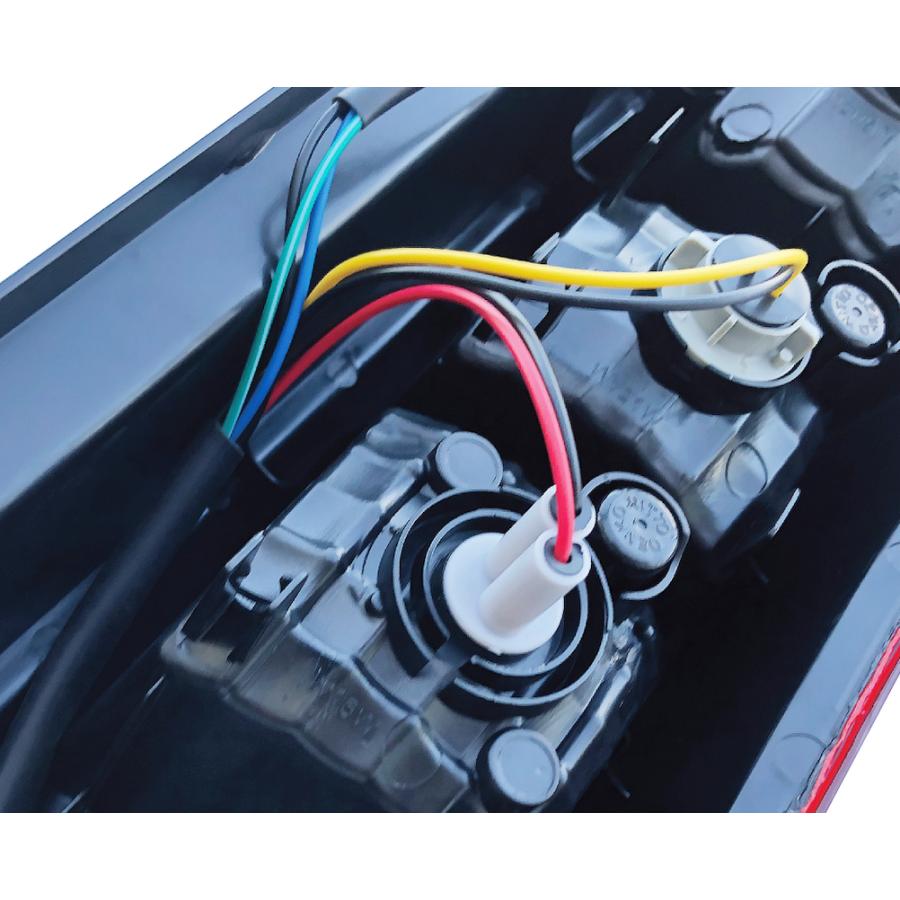 キャラバン NV350 E26系 純正タイプ テールランプ 左側 : Calyss