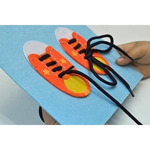 靴紐とおし フェルト知育玩具 手作りフェルト教材 日本製 Fe Himosh お受験グッズのハッピークローバー 通販 Yahoo ショッピング