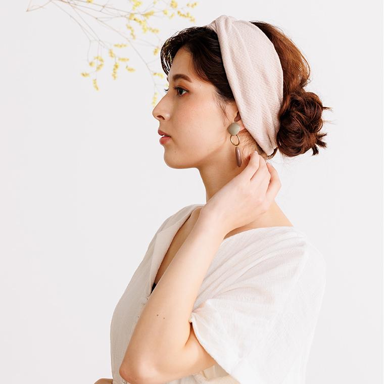 ヘアバンド 洗顔 スポーツ 汗止め ターバン ヘアターバン ヘアバンド 幅広 レディース クロス 大人 シルク ヘアアクセサリー |  | 18