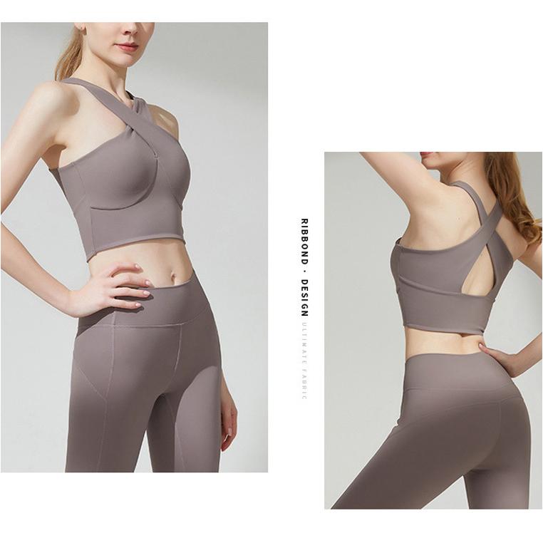 Lee.che ヨガウェア セット 上下セット トップス カップ付き Lee.che ヨガウェア セット 上下セット トップス カップ付き