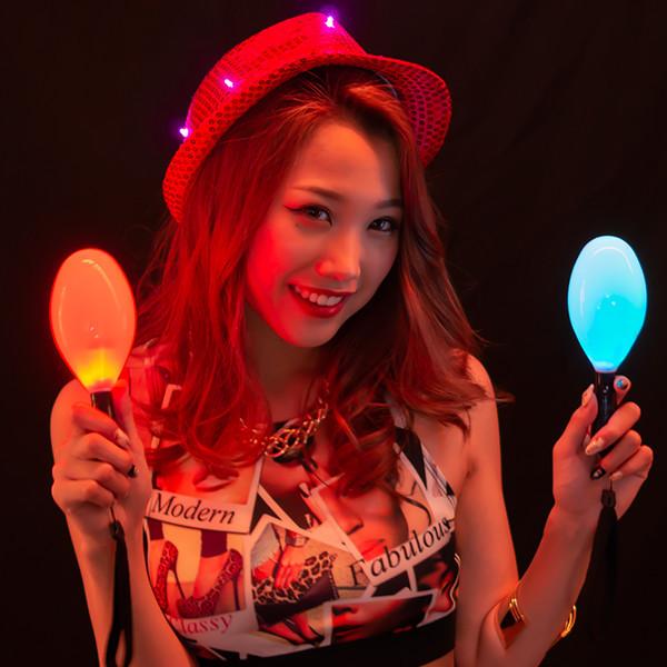 光るマラカス Led 光る マラカス カラオケ 光る楽器 光るおもちゃ Ledマラカス パーティーグッズ カラオケ Mus456ea Happy Joint 通販 Yahoo ショッピング