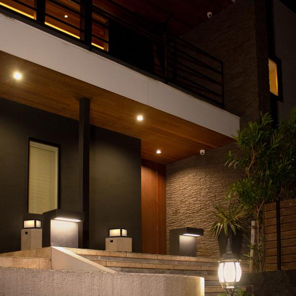 屋外 照明 どんなお家にも馴染む ソーラーライト ガーデン LUNAXIA ソーラー ライト ガーデンライト 屋外 〔 led 庭