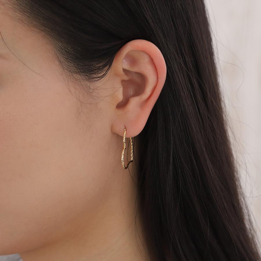 18金 フープピアス オープン ハート ランバスカット レディース プレゼント ギフト アクセサリーの画像