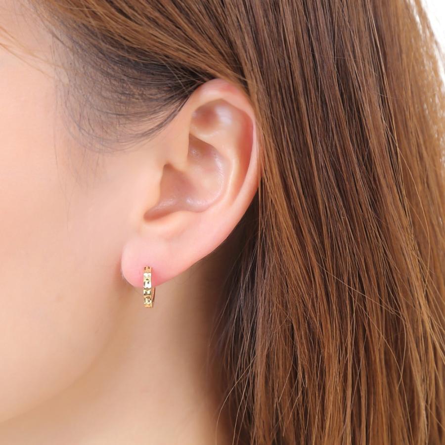 18金 フープピアス ラインカット 片耳 1個 ゴールド レディース メンズ リング アクセサリー プレゼント ギフトの画像