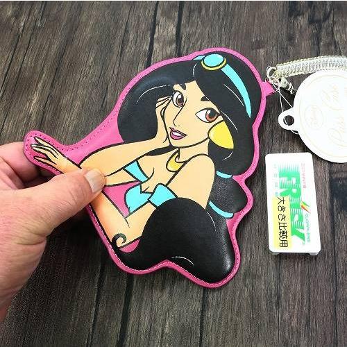 パスケース 定期入れ アラジン ジャスミン コードリール付き ディズニー プリンセス 伸びるコード Ml 784 メール便ok Ml 784 バラエティ雑貨 ハッピーパッチ 通販 Yahoo ショッピング