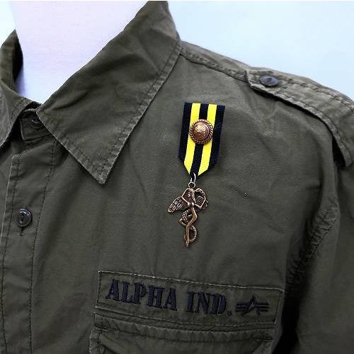 バッジ ミリタリー 勲章 黄色 黒 堕天使 ce4 勲章バッジ ワッペン風 WP