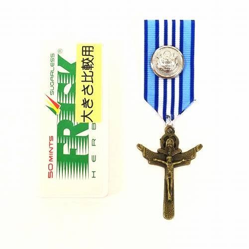 バッジ ミリタリー 勲章 水色 白 ロサリオ cl16 勲章バッジ ワッペン風