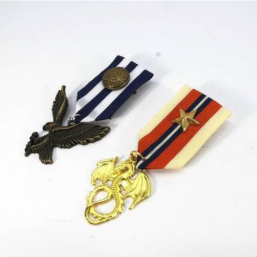 バッジ ミリタリー 勲章 2個セット イーグルと西洋のドラゴン ci21 ck5