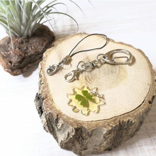 四葉 クローバー キーホルダー ストラップ セルフ クリア ギザギザ