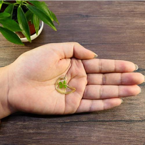 四葉 クローバー キーホルダー ストラップ セルフ クリア 三日月 MOON