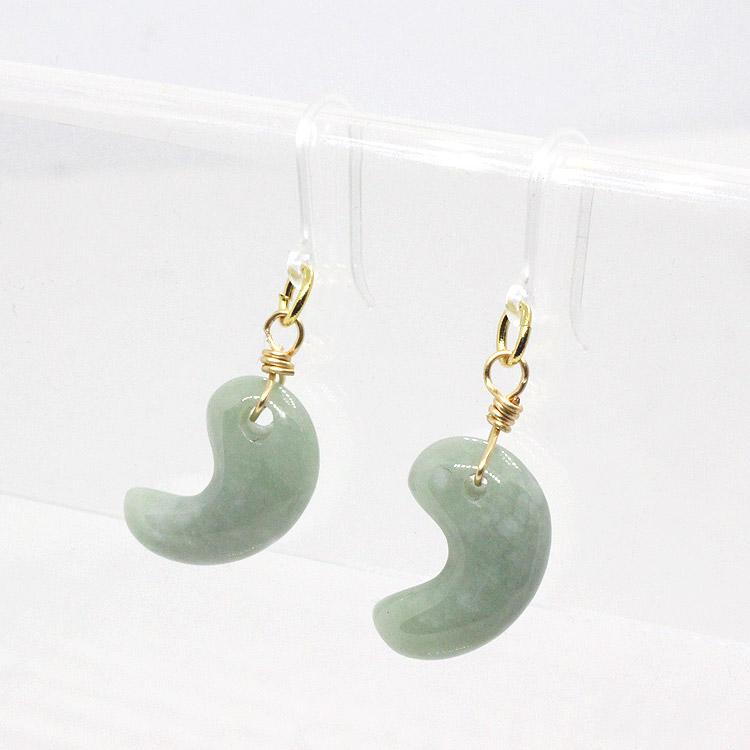 糸魚川翡翠[若草色・緑] AAAAAランク 勾玉ピアス 約12.5mm/ 産地証明書