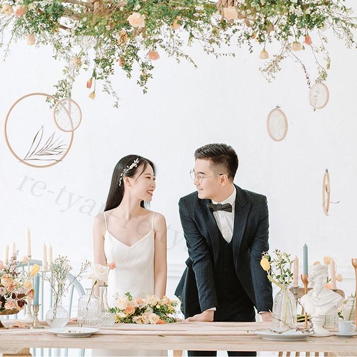 ウエディングドレス 白 二次会 結婚式ドレス 有名人芸能人 エンパイア 花嫁 ビーチフォト 披露宴シンプル パーティードレス 前撮り後撮り フォトウエディング ブライダル