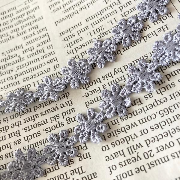 日本製 マスク 首かけクリップ ネックストラップ 金属アレルギー対応 マスクコード ストラップ レース 花柄 マスク ストラップ　（シルバー） |  | 10