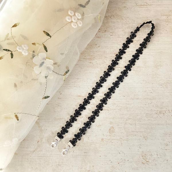 日本製 マスク 首かけクリップ ネックストラップ 金属アレルギー対応 マスクコード ストラップ レース 花柄 マスク ストラップ　（シルバー） |  | 13