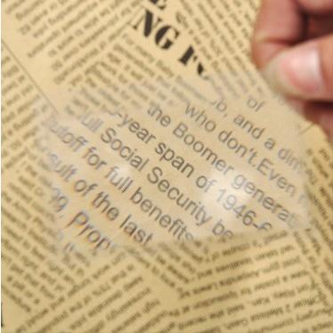 【送料220円〜】クレジットカードサイズ　ポケットルーペ 3倍拡大鏡 | 