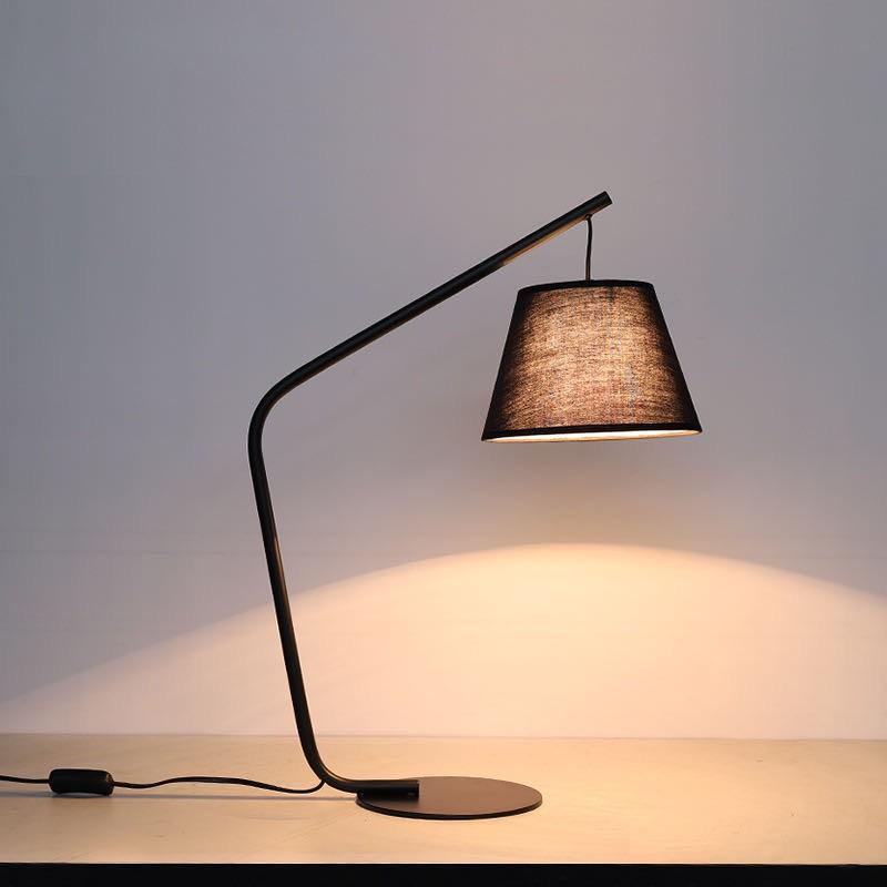 ベッドサイドランプ スタンドライト 北欧 デンマーク デザイナーズ照明 送料無料 L03bk 晴々ガーデン 通販 Yahoo ショッピング