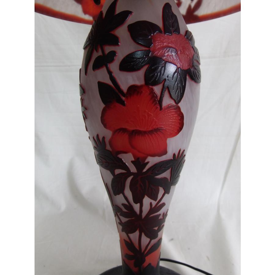 超目玉 赤いつつじの花モチーフ 温かみのある優しい灯り 華やかでロマンチックなランプ 大人気 美品 インテリア 照明 卓上 ガレ調テーブルスタンドランプ つつじの花模様 卓上ライト Erisfit Com