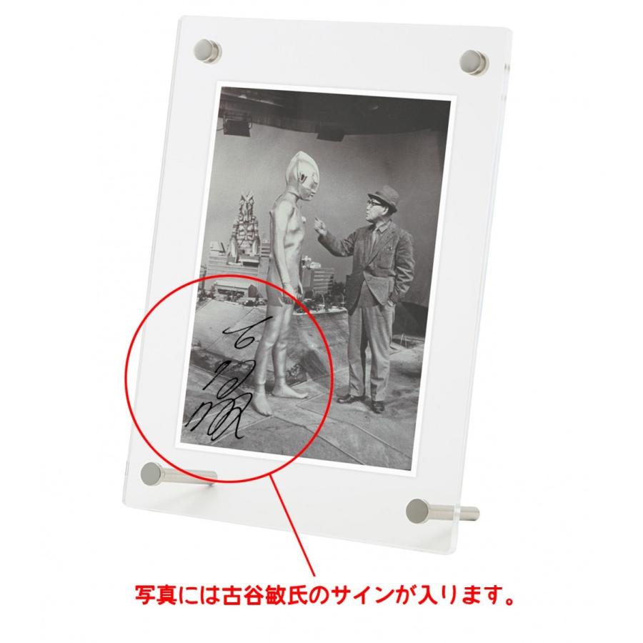 円谷英二氏とウルトラマン 1/12スケール ポリストーン スタチュー