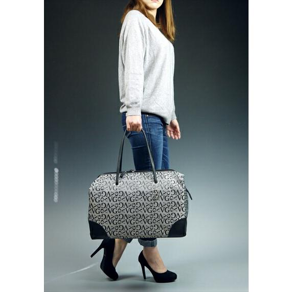 VALENTINO（ヴァレンティノ） バッグインバッグ Valentino Ghiberty 