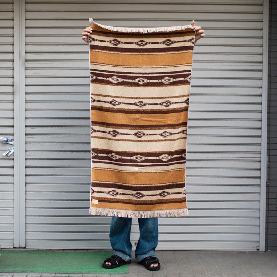 BasShu（バッシュ） COTTON PILE BLANKET NATIVE BORDER コットン