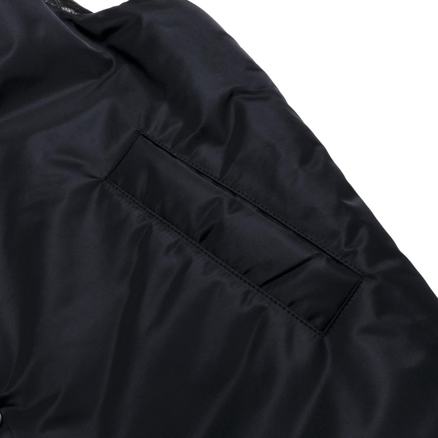 VOO（ヴォー） 【セール40%OFF】 EXELEZA REV VEST バッファローレザー