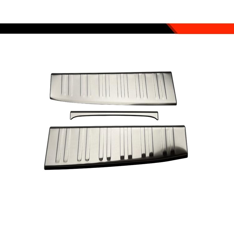 みるよう！ 新型 ランドクルーザー 250 ランクル250 ラッゲージステップカバー