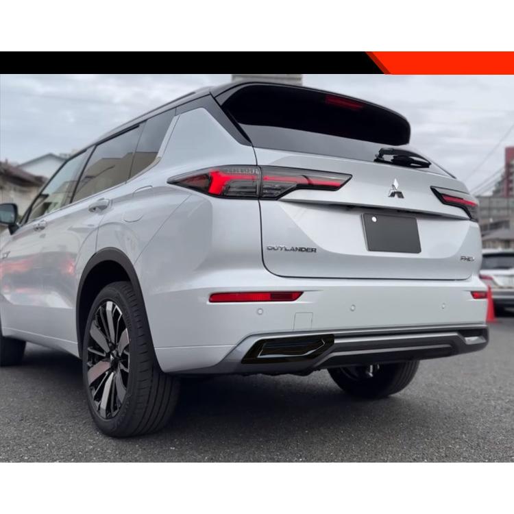 【ムクムク様】アウトランダーPHEVラリーアートアート　リアバンパーガーニッシュ アウトランダーPHEVラリーアートアート リアバンパーガーニッシュ