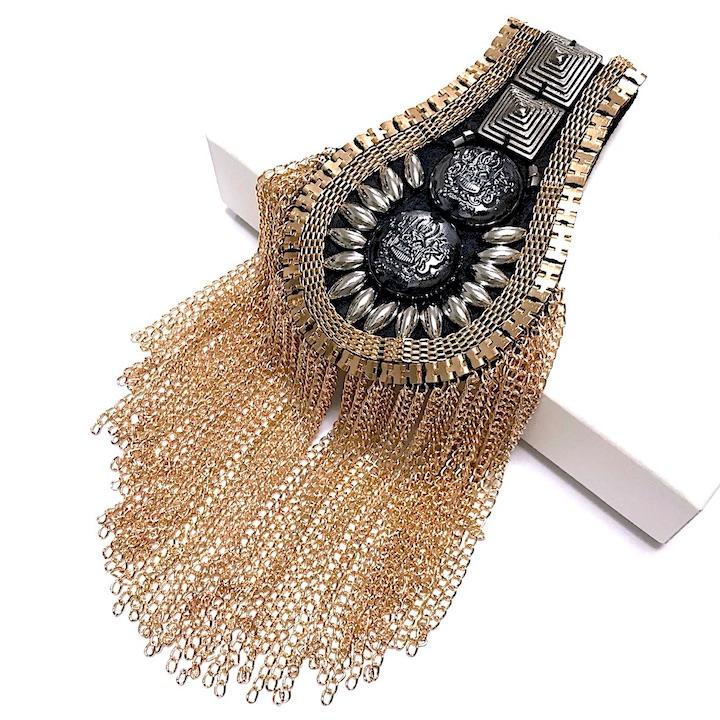 コスプレ用肩章⑨ 肩章 1個単品売り チェーン付き スタッズ ゴールド 貴族 王子様