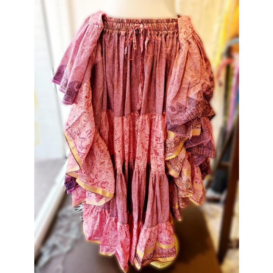 ★値下げ ジプシースカート ベリーダンス 25ヤード 淡い肌色ピンク インド製 新入荷 ベリーダンス ジプシー スカート 25ヤード インド製 柄 ピンク