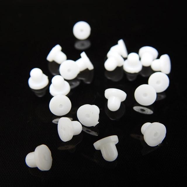 イヤリングパッド ホワイト 高さ6mm 横幅6mm 20個セット 白