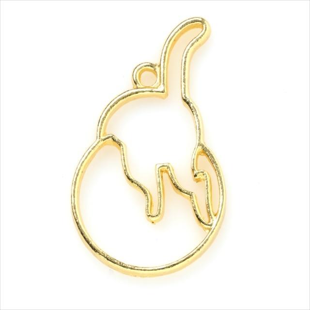 レジン空枠 ゴールド 1枚 Tg02 金 猫 ネコ 後ろ姿 フレーム カン付き レジン アクセサリー パーツ 型枠 モールド チャーム キット ハンドメイド 素材 材料 手芸 Framet G02 アクセサリーパーツのharu雑貨 通販 Yahoo ショッピング