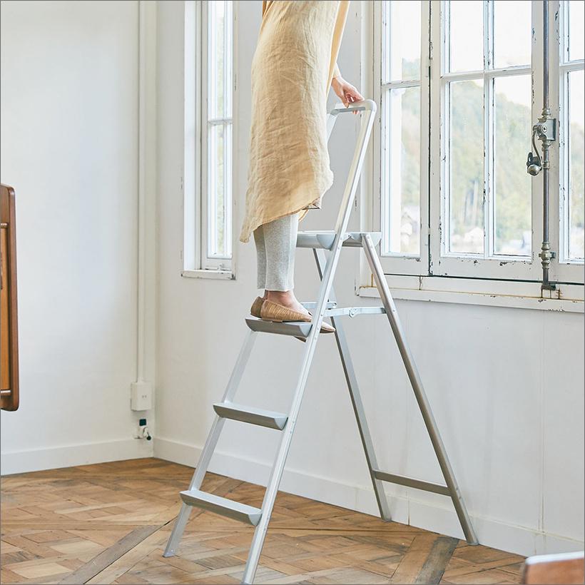 長谷川工業 踏み台 SREW-6a 上枠付き踏み台 幅広天板 撮影 2段