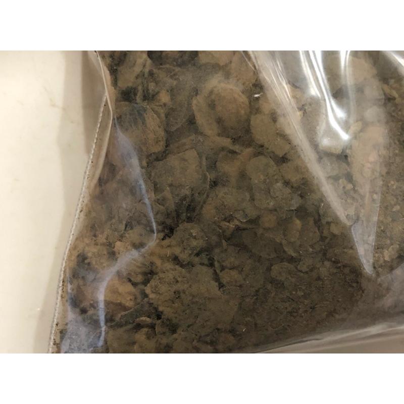 ラジウム鉱石のかけら200g ユークセン石 4μSv/h ラドンガスも