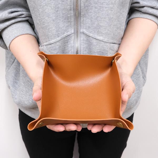ZA184 レザー風トレイ 20cm×20cm TE メール便送料無料 : hat