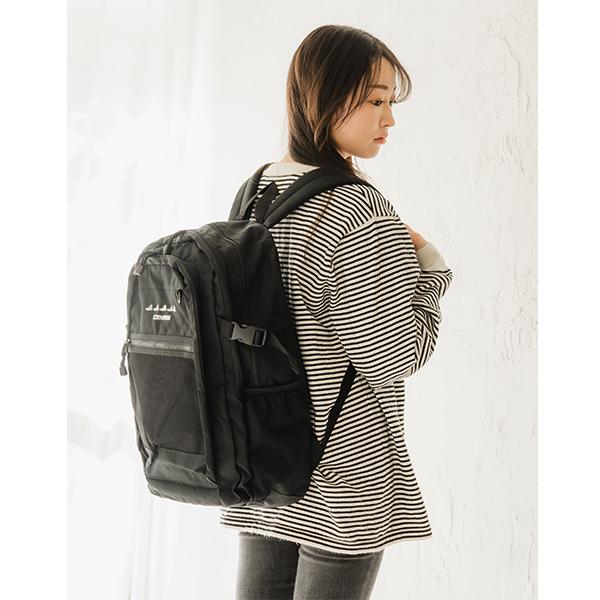 Converse（コンバース）ロゴパッチ付き バックパック／リュック CONVERSE 【送料無料】converse コンバース ロゴ リュック