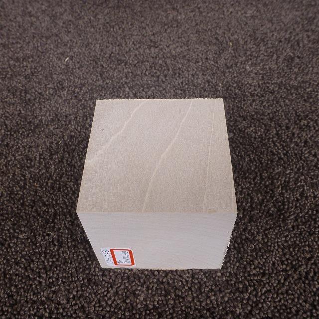角材 BC-1043 彫刻材 バードカービング 北海道産ホオ材 70×70×70mm