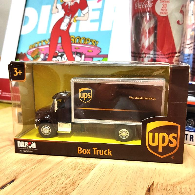 「未開封」アメリカン ミニチュアカー×２４ ミニカー かっこいい おしゃれ インテリア 置物 US UPS ボックス