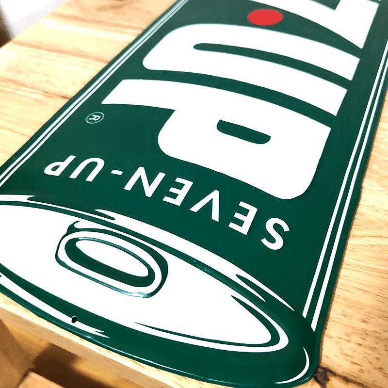 アメリカン レトロ ブリキ看板 7UP アンティーク 懐かしい 缶 ガレージ