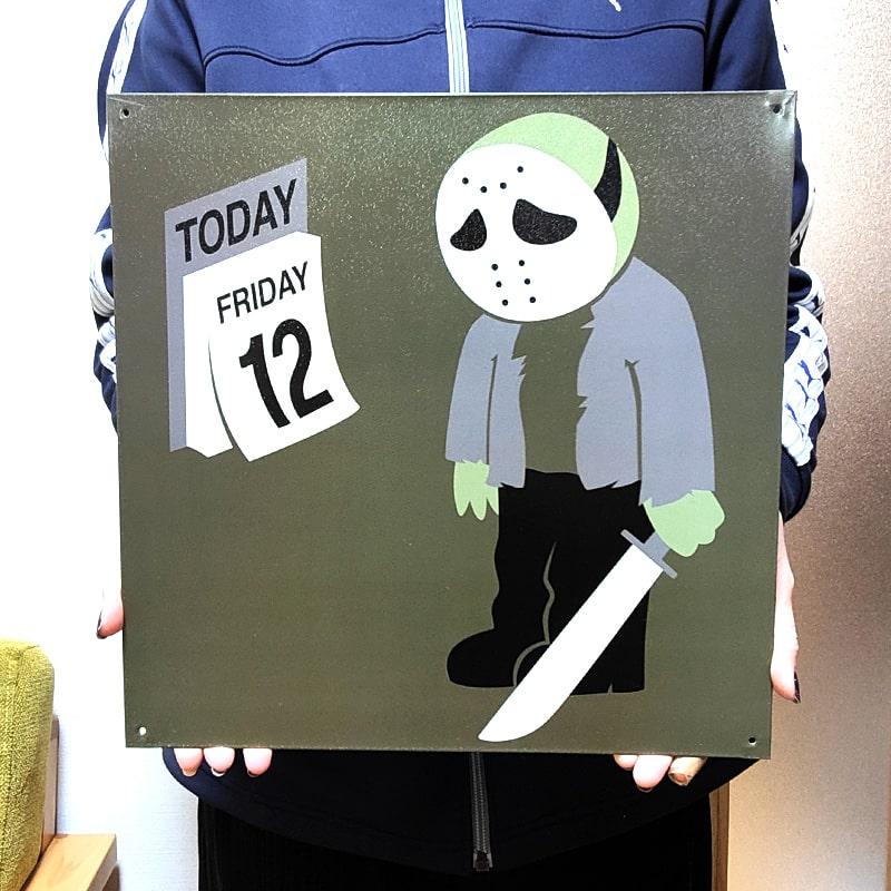 アメリカン レトロ ブリキ看板 12日の金曜日 おもしろ サインプレート