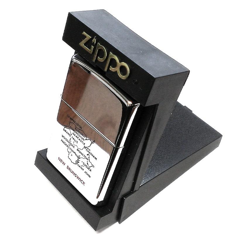 人気ブランドのZIPPO ライター レア ビンテージ 2000年製 廃盤 ジッポ オンタリオ製 地図 珍しい カナダ製 シルバー  ニューブランズウィック 未使用品 オイルライター