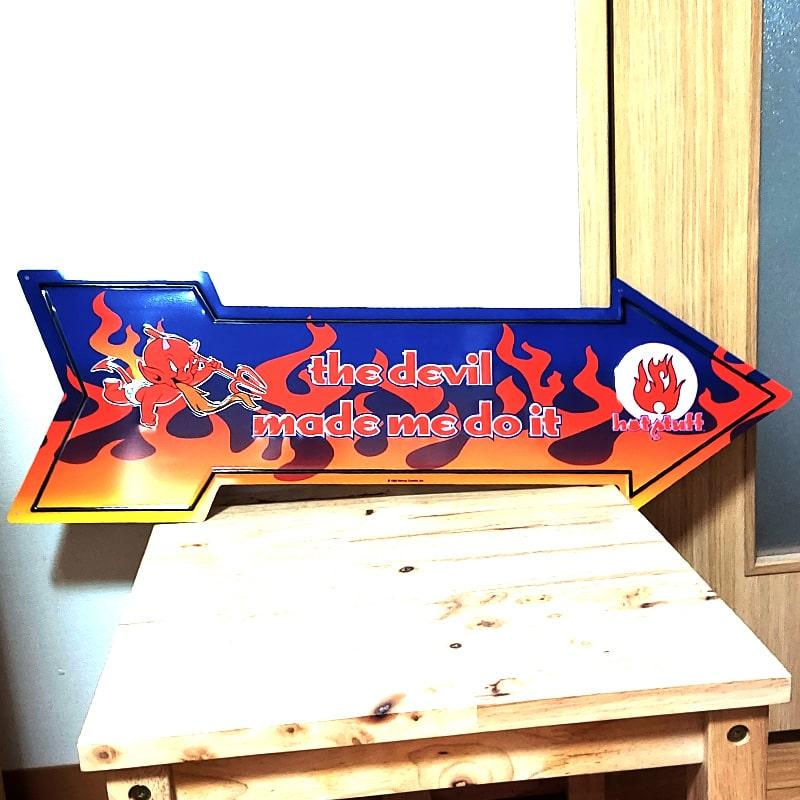 アメリカン レトロ ブリキ看板 レッドデビル アロー メタル