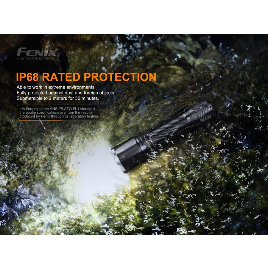 Fenix TK16 V2.0 タクティカルフラッシュライト 3100ルーメン 照射距離