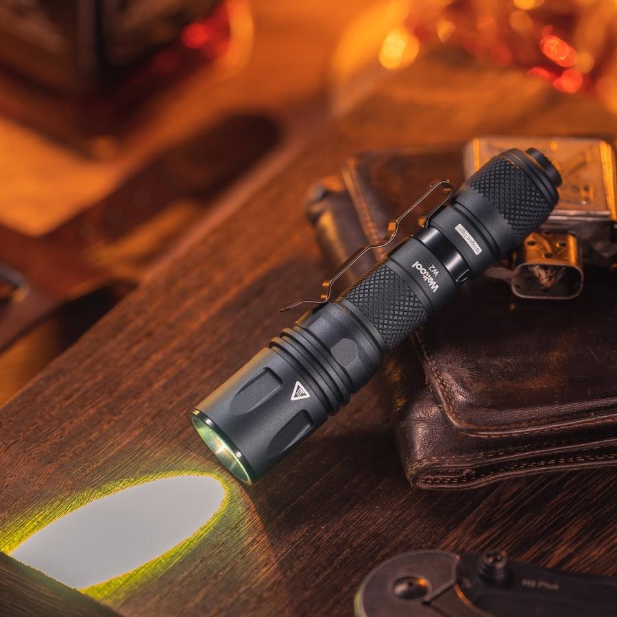 Weltool W2 14500 LEPフラッシュライト バッテリー・充電器付き Weltool W2 14500 LEPフラッシュライト バッテリー・充電器付き