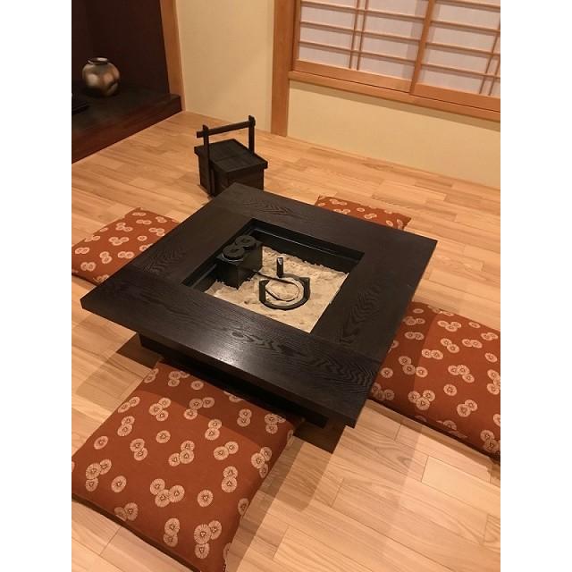 タモ材の正方形囲炉裏テーブルと 灰と 五徳の3点セット 1000ｘ1000x280mm Tir S Hi G 木製手作りテーブルのゆき工房 通販 Yahoo ショッピング