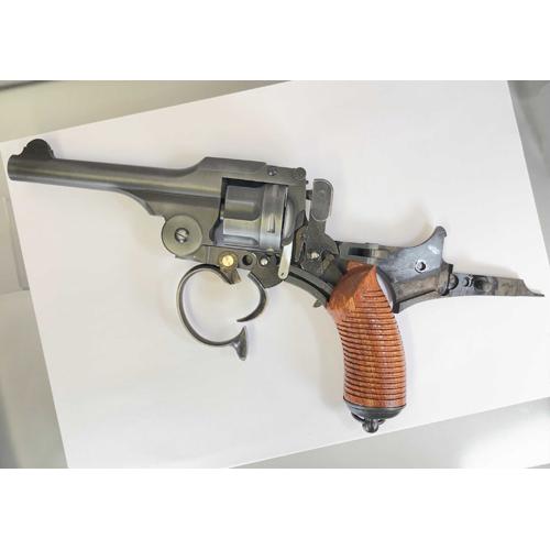 [希少] 二十六年式拳銃 モデルガン　エイジドカスタム　ハートフォード　リボルバ 楽天市場】ハートフォード 二十六年式拳銃 木製グリップ HW エイジド