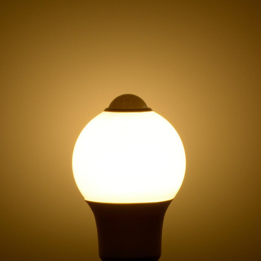 オーム電機 LED電球 E26 40形相当 人感明暗センサー付 電球色06-4463[LED電球・直管:LED電球一般形]｜hc7｜03