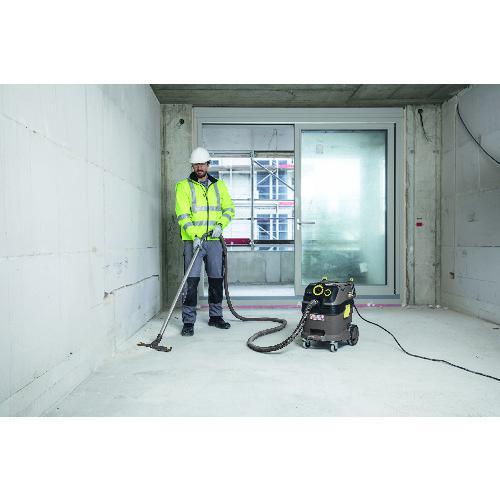 ■KARCHER 乾湿両用クリーナー NT 30/1 Tact(1.148-208.0)【1717492:0】[店頭受取不可]の画像